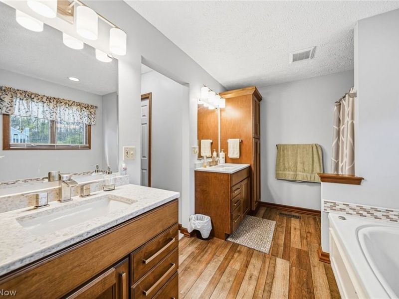 16912 Albion Road, Strongsville, OH 44136 Photo 28