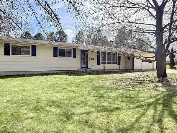 807 WESTON AVENUE, Rothschild, WI 54474