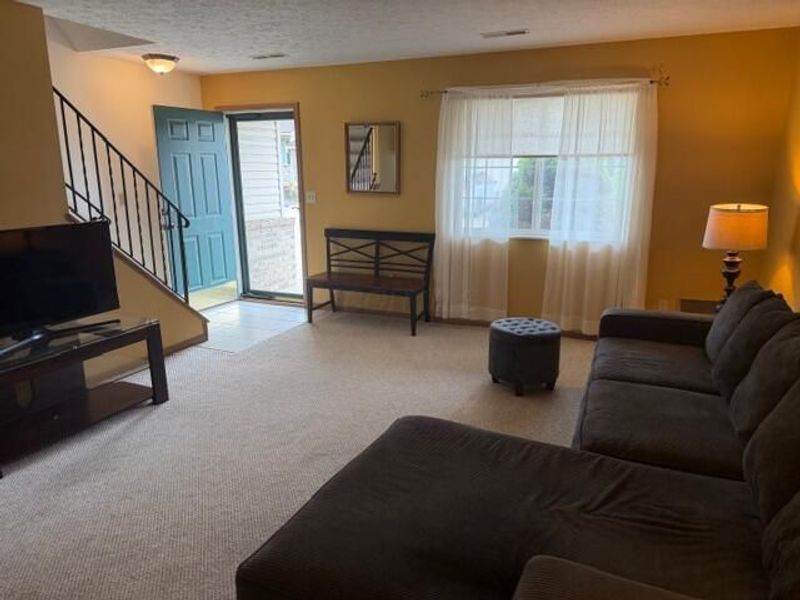 808 Doty Drive, Wadsworth, OH 44281 Photo 2