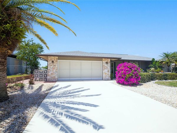 322 E TARPON BOULEVARD NW, PORT CHARLOTTE, FL 33952