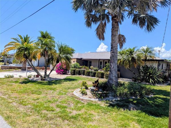 322 E TARPON BOULEVARD NW, PORT CHARLOTTE, FL 33952