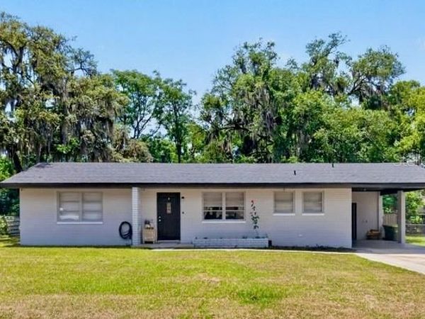 2303 MAHONEY AVENUE , LEESBURG, FL 34748