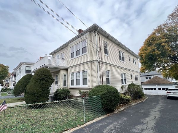 171 School St, Unit 1, Watertown, MA 02472