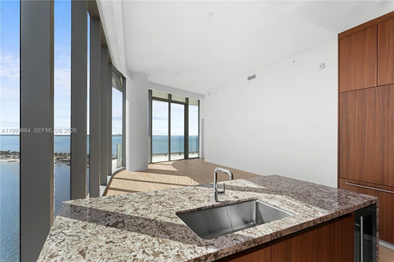 175 SE 25th Rd , Unit 1501, Miami, FL 33129 Photo