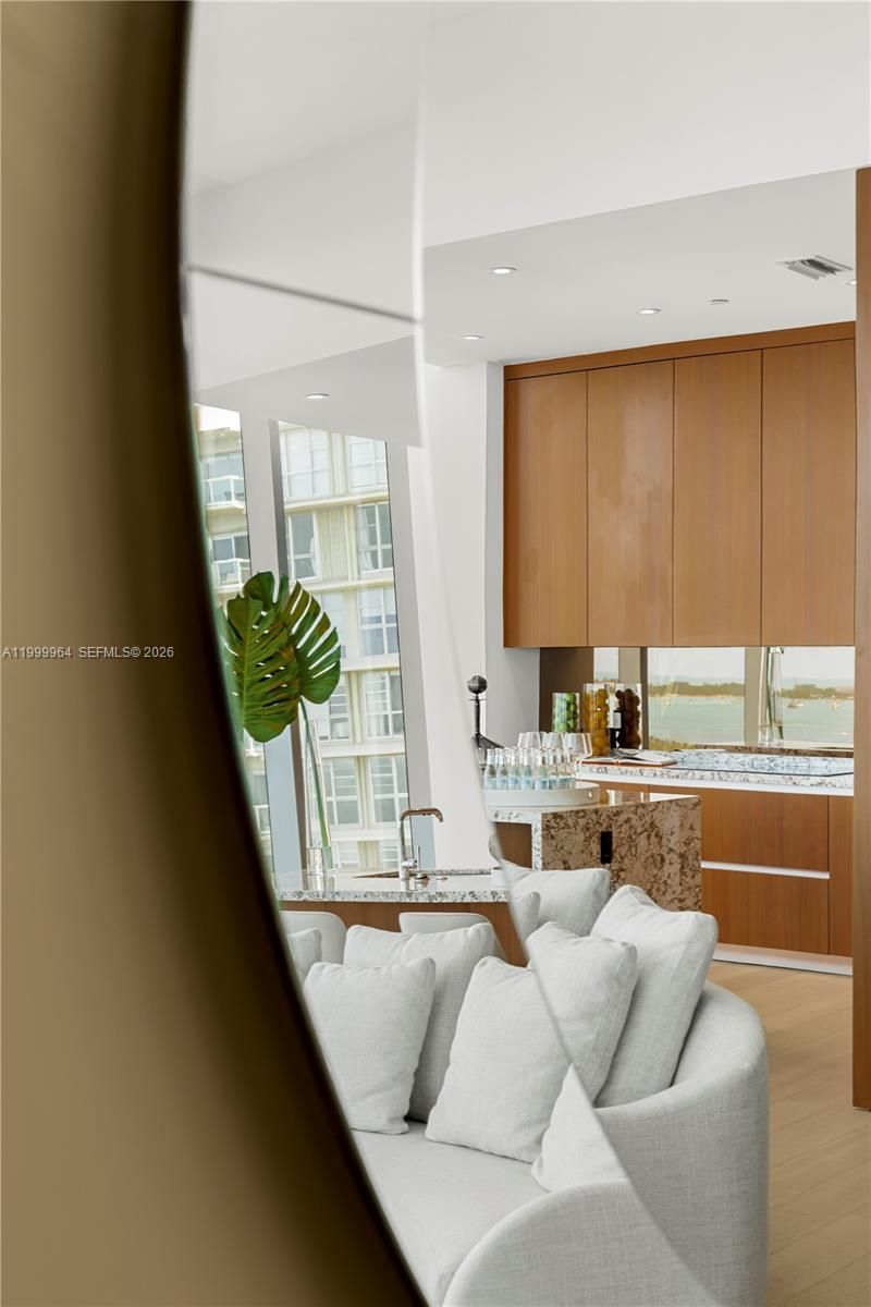 175 SE 25th Rd, Unit 1501, Miami, FL 33129 Photo