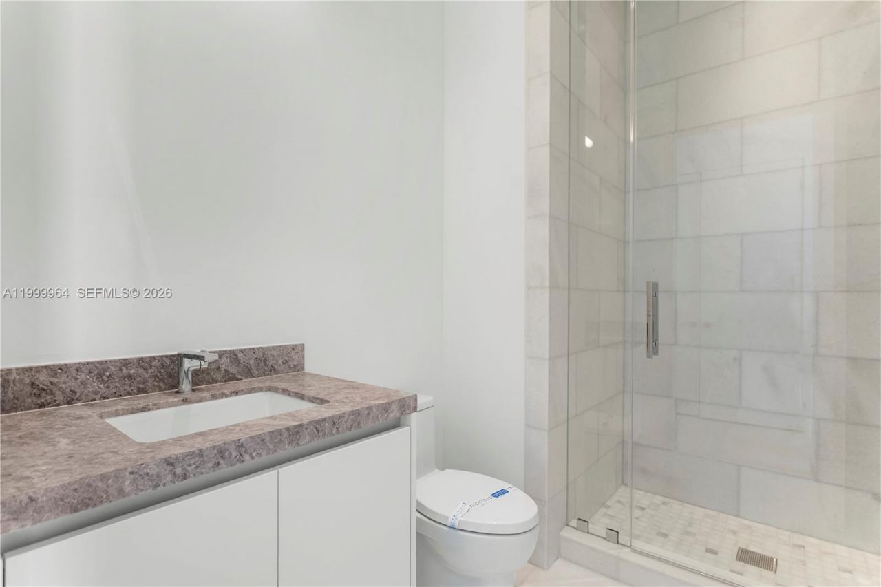 175 SE 25th Rd , Unit 1501, Miami, FL 33129 Photo