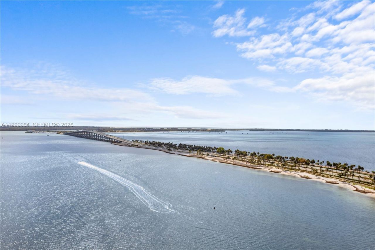 175 SE 25th Rd, Unit 1501, Miami, FL 33129 Photo