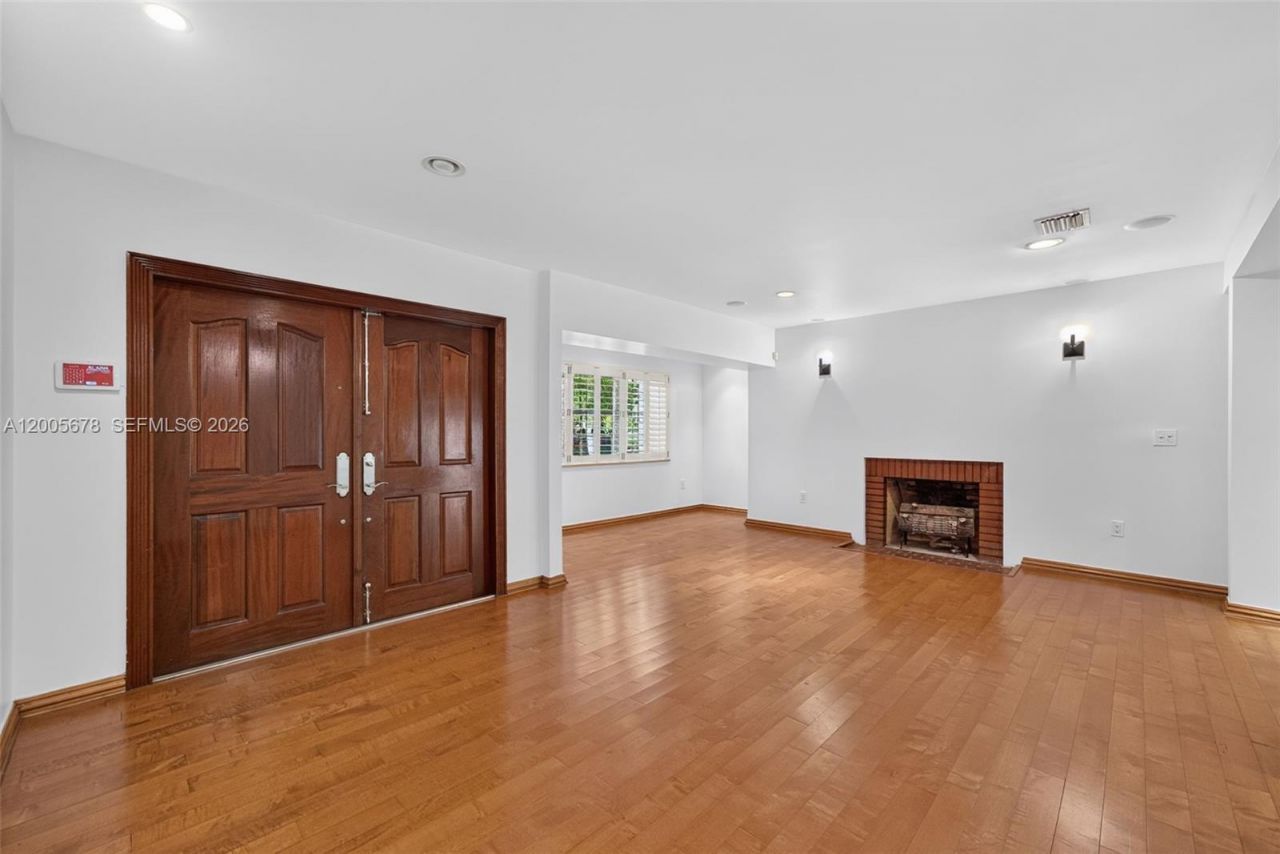 1237 Aduana Ave, Coral Gables, FL 33146 Photo