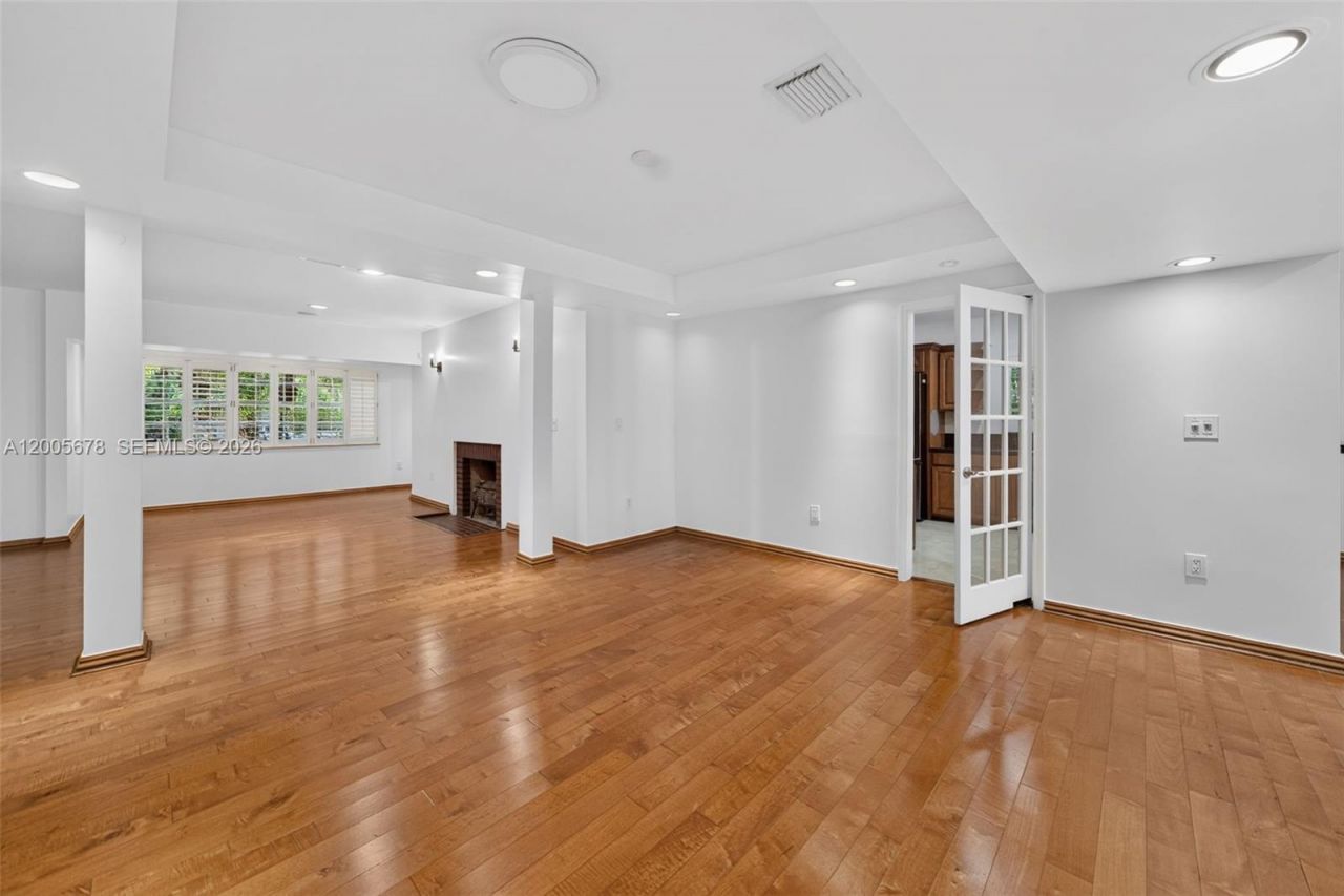 1237 Aduana Ave, Coral Gables, FL 33146 Photo