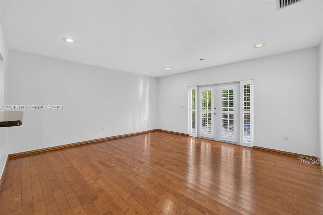 1237 Aduana Ave, Coral Gables, FL 33146 Photo