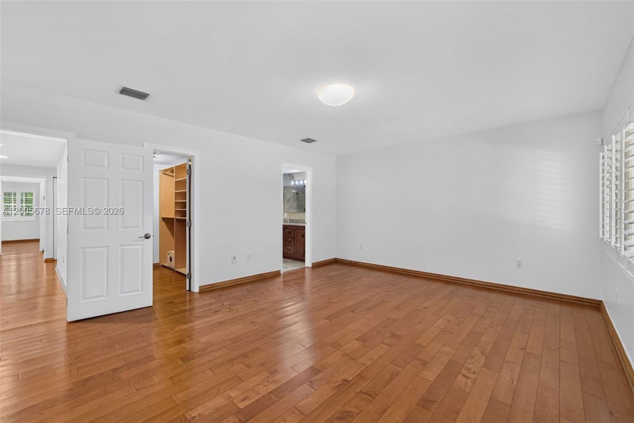 1237 Aduana Ave, Coral Gables, FL 33146 Photo