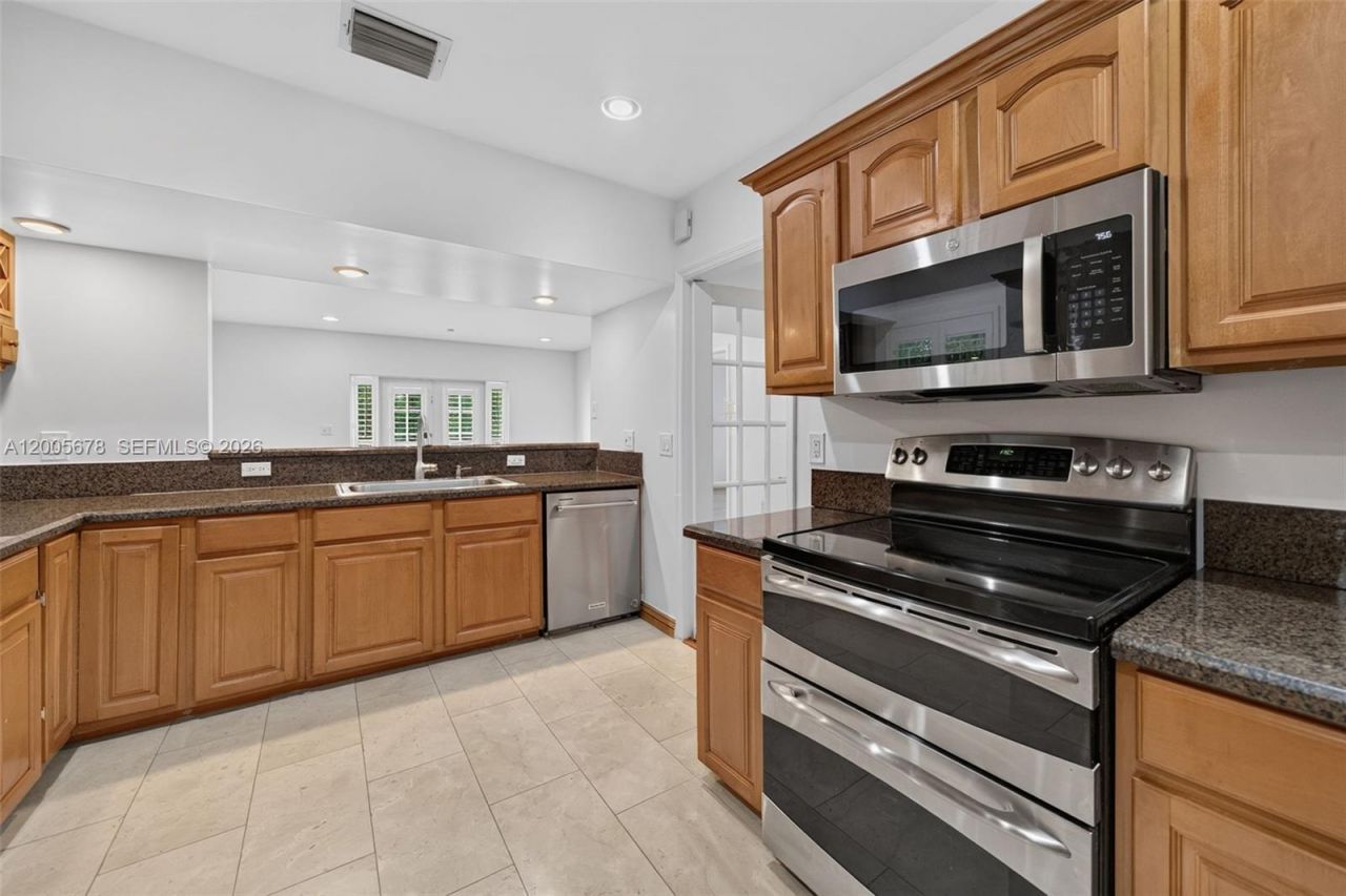 1237 Aduana Ave, Coral Gables, FL 33146 Photo