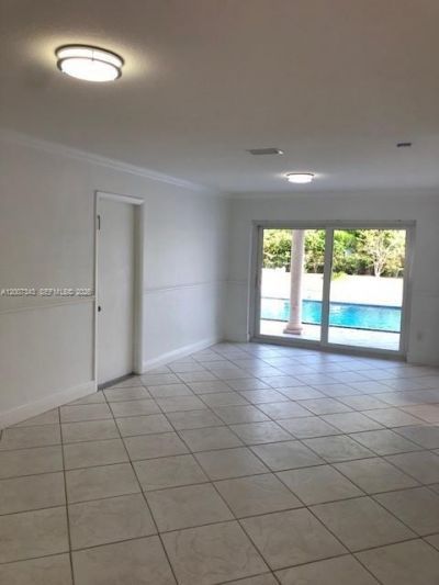 7090 SW 62nd St , Miami, FL 33143 Photo