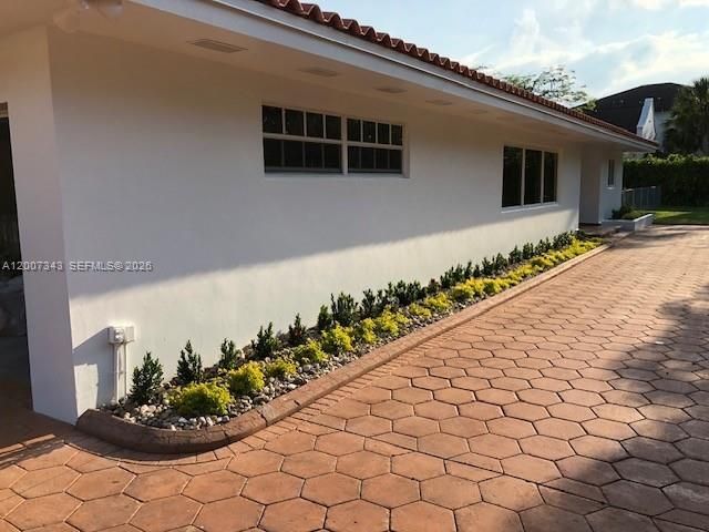 7090 SW 62nd St , Miami, FL 33143 Photo