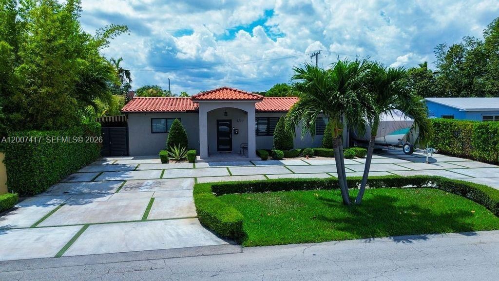 4210 W 6th Ave , Hialeah, FL 33012 Photo