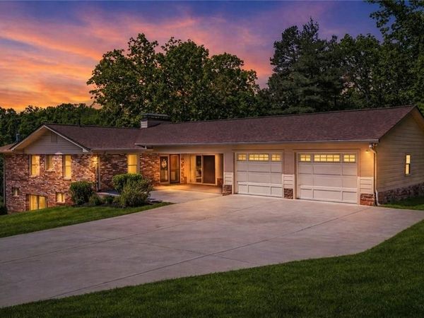 5345 Green Cove Road, Gainesville, GA 30504