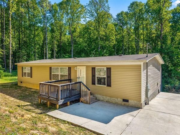 2261 Barnes Drive , Gainesville, GA 30507