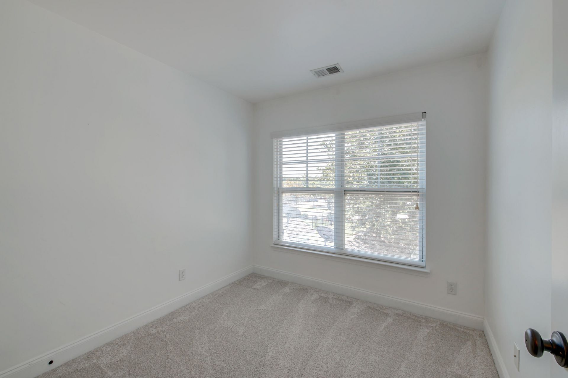 5124 E Liberty Park Circle Photo 31