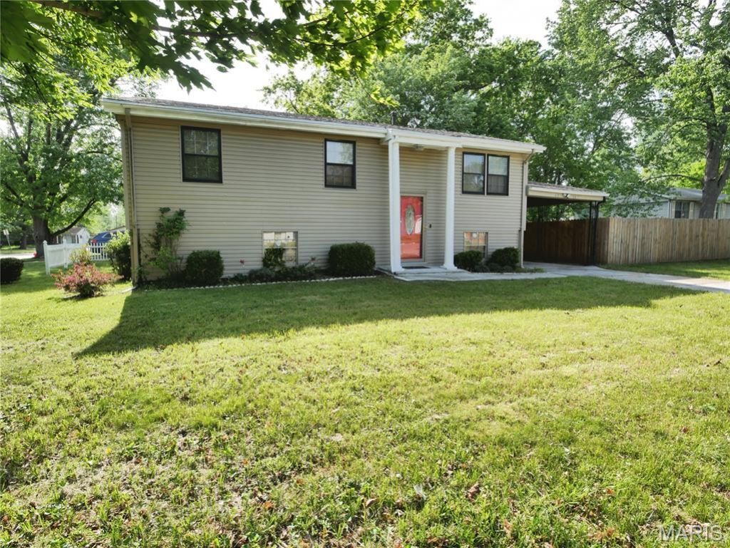 9601 Lifford Court, Saint Louis, MO 63136 Main Photo