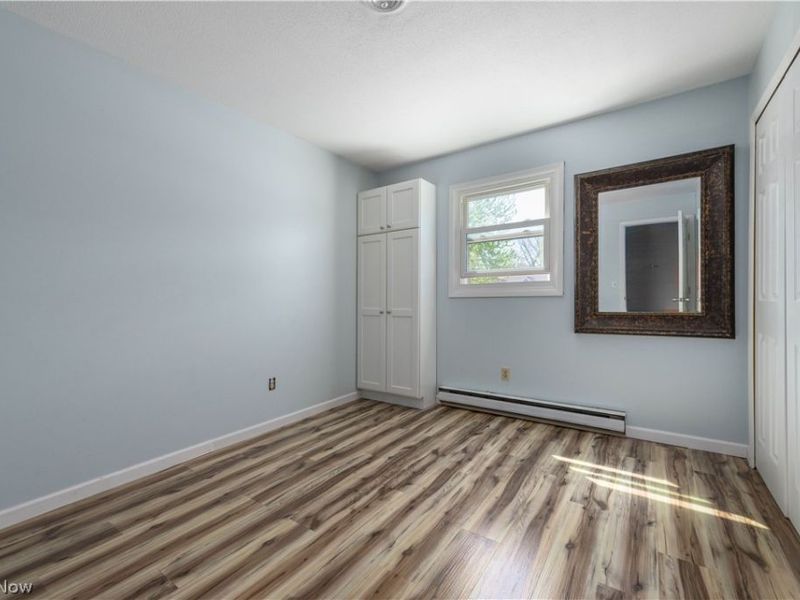 404 Oaknoll Drive, Amherst, OH 44001 Photo 22