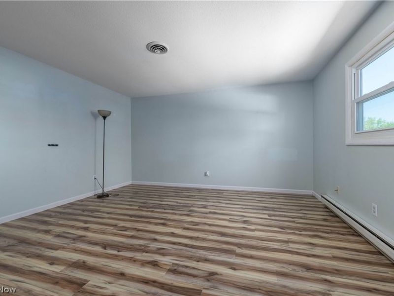 404 Oaknoll Drive, Amherst, OH 44001 Photo 28