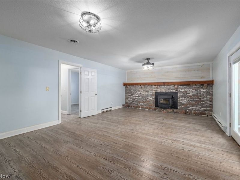 404 Oaknoll Drive, Amherst, OH 44001 Photo 34