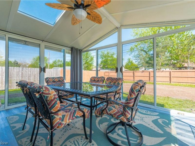 404 Oaknoll Drive, Amherst, OH 44001 Photo 37