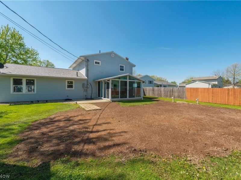 404 Oaknoll Drive, Amherst, OH 44001 Photo 43