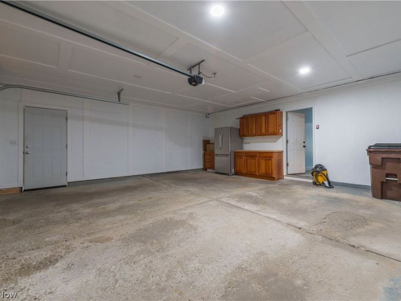 404 Oaknoll Drive, Amherst, OH 44001 Photo 49