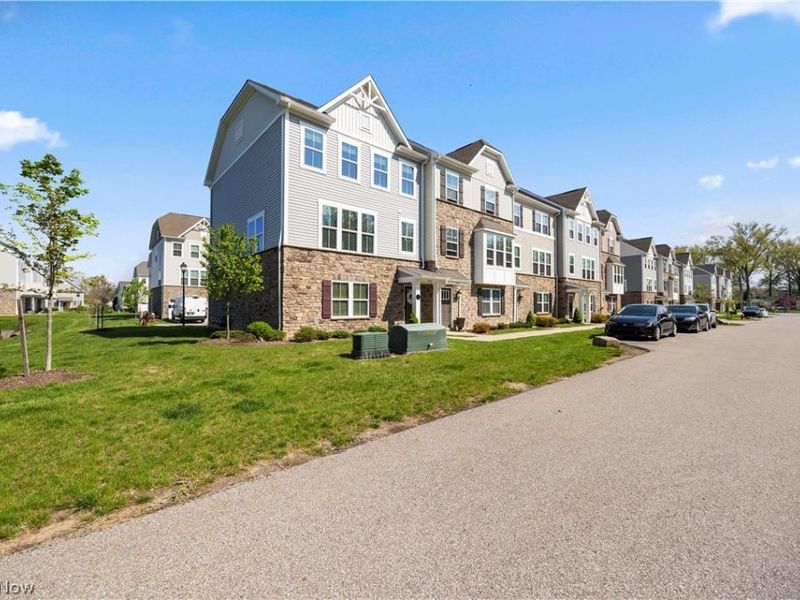 1454 Caymus Court, Avon, OH 44011 Photo 38