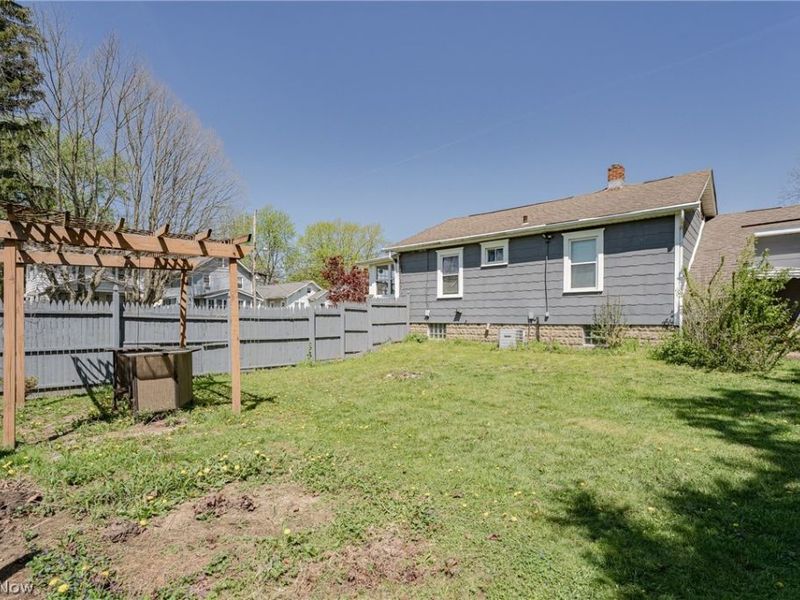 2597 Christensen Avenue, Akron, OH 44314 Photo 17