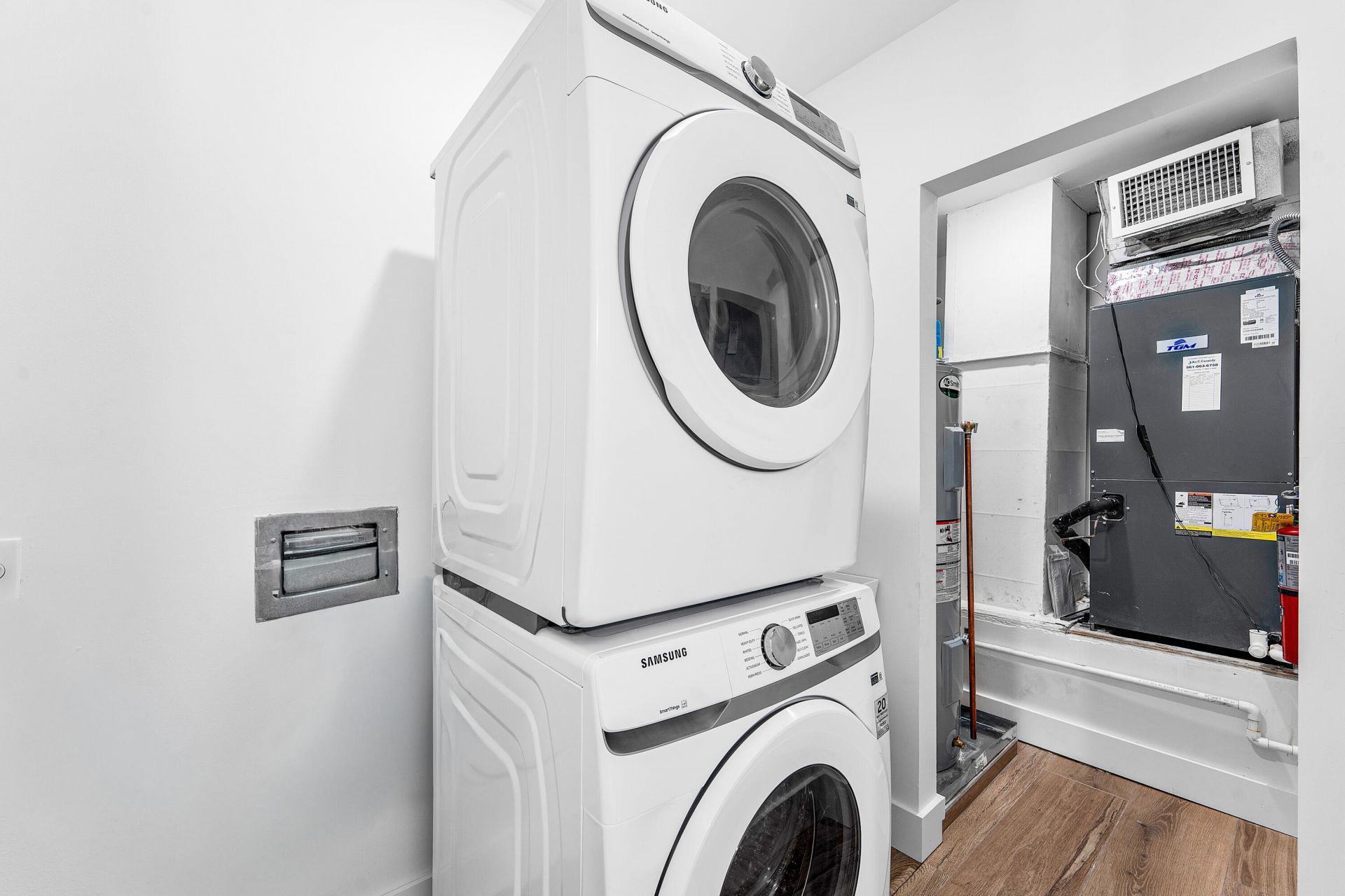 180 Lake Drive, Unit 2304, Palm Beach Shores, FL 33404 Photo