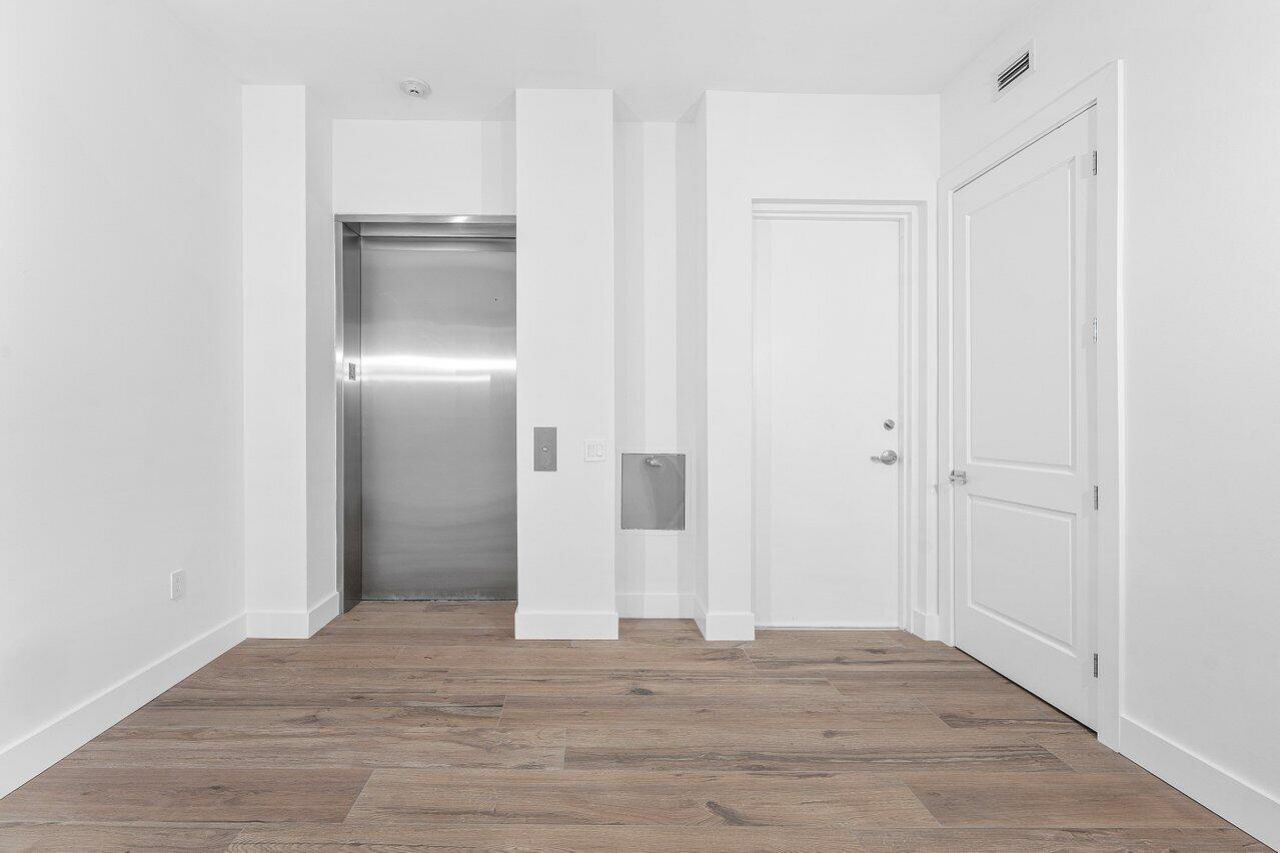 180 Lake Drive, Unit 2304, Palm Beach Shores, FL 33404 Photo