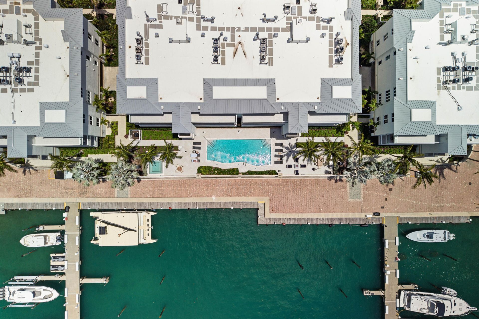 180 Lake Drive, Unit 2304, Palm Beach Shores, FL 33404 Photo