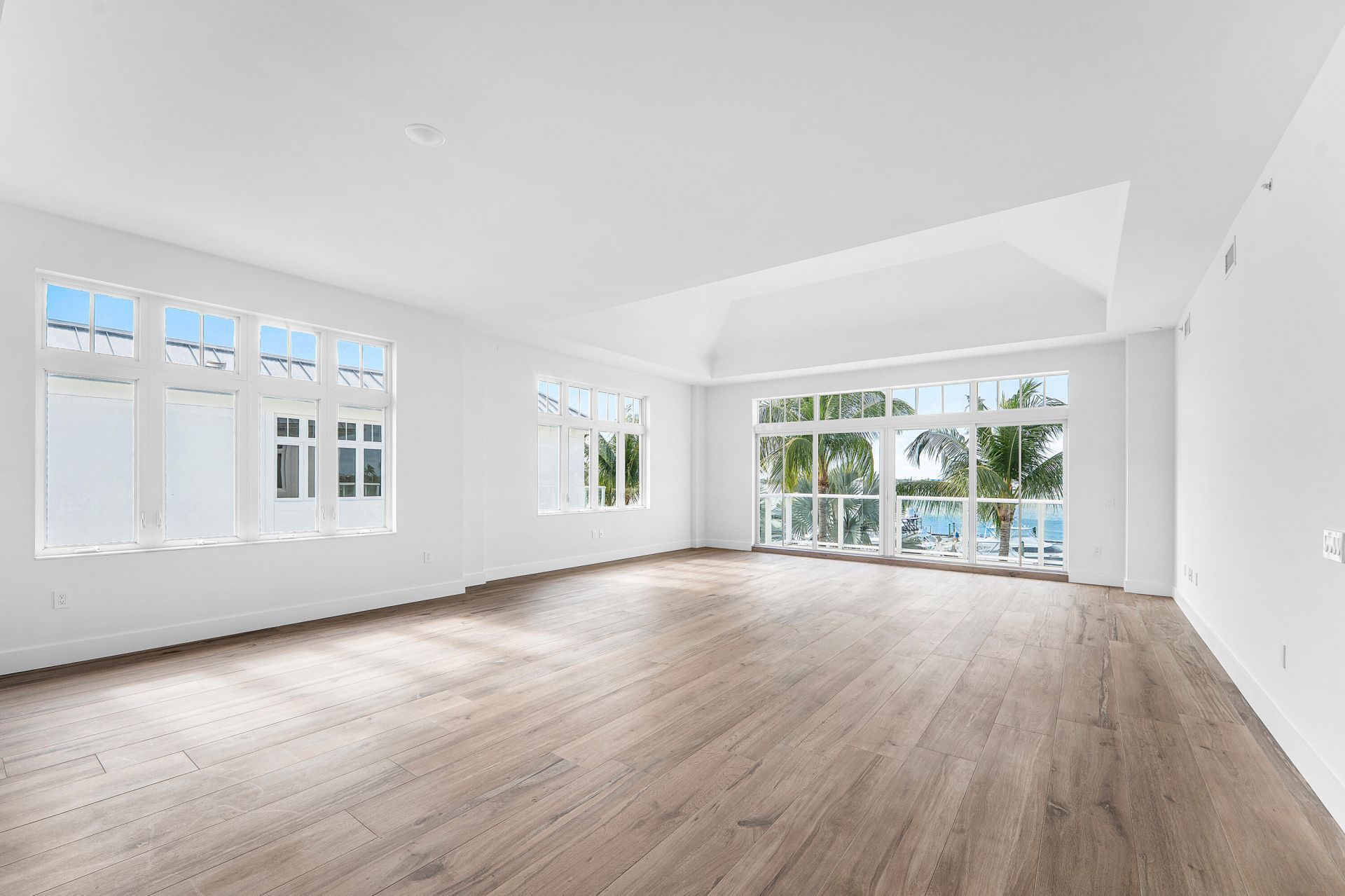 180 Lake Drive, Unit 2304, Palm Beach Shores, FL 33404 Photo