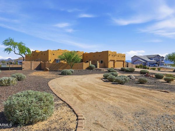 1506 E RED RANGE Way, Phoenix, AZ 85085