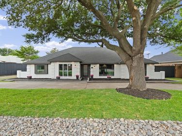 6606 Sawmill Road, Dallas, TX 75252