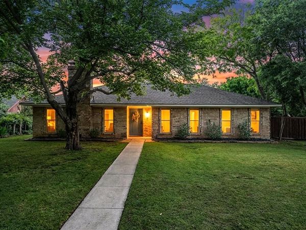2 Whispering Circle , Hickory Creek, TX 75065