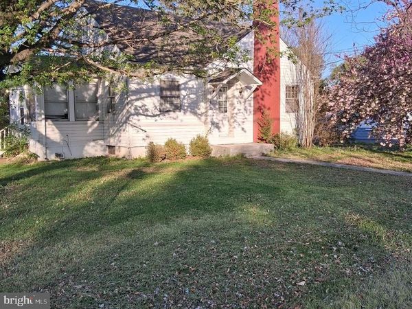 258 WARM SPRINGS AVENUE , MARTINSBURG, WV 25404