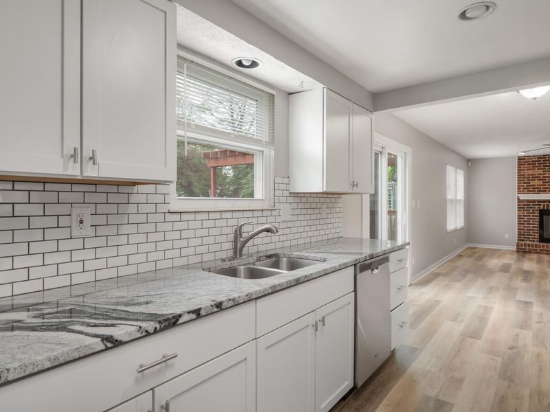 3655 Dinsmore Castle Drive , Columbus, OH 43221 Photo 12