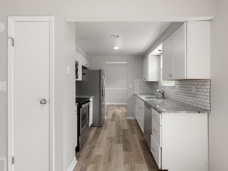 3655 Dinsmore Castle Drive , Columbus, OH 43221 Photo 13