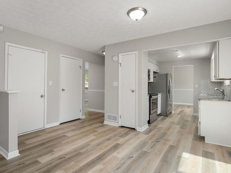 3655 Dinsmore Castle Drive , Columbus, OH 43221 Photo 14