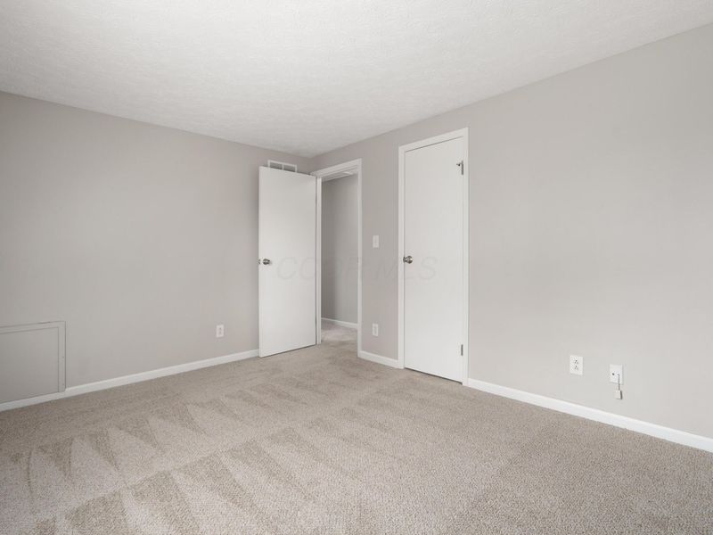 3655 Dinsmore Castle Drive , Columbus, OH 43221 Photo 25