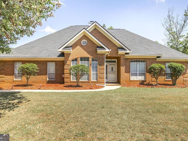 206 Rhett Court, Warner Robins, GA 31088