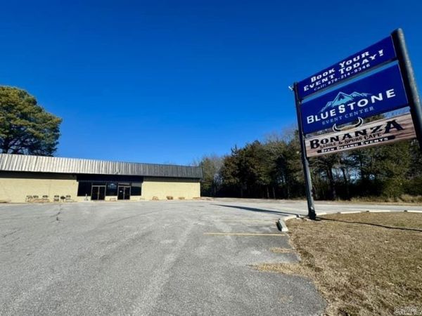 906 E Main Street, Mountain View, AR 72560