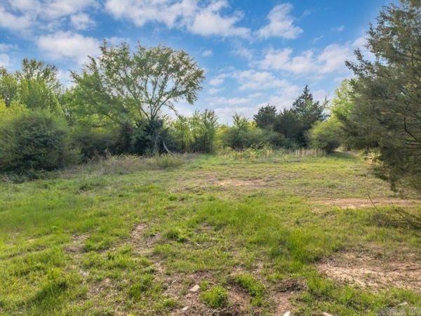 26 Tucker Mtn. Road, Solgohachia, AR 72156