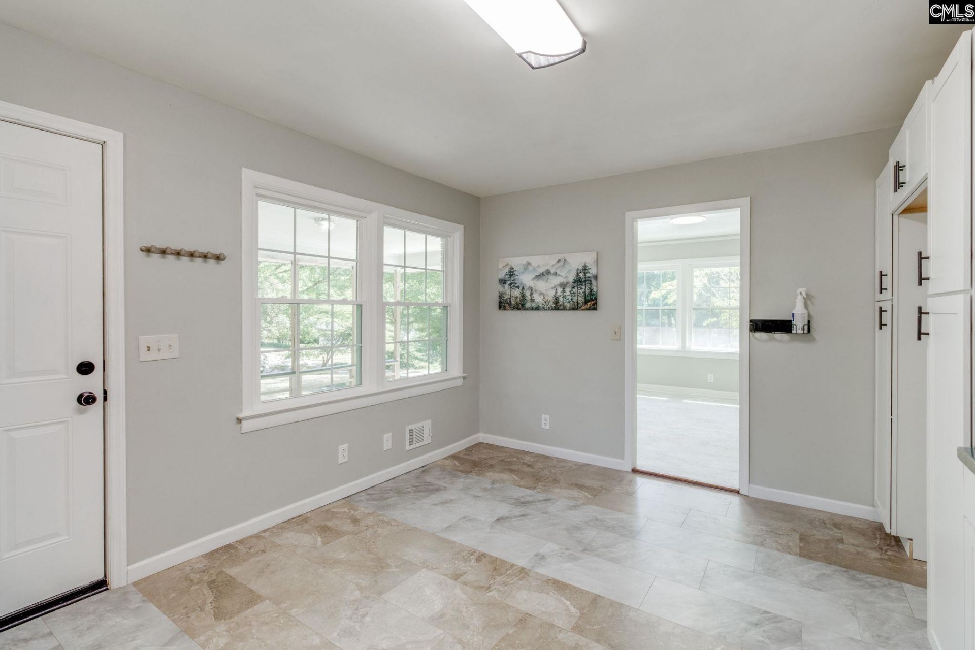 836 Delverton Road  Photo 12