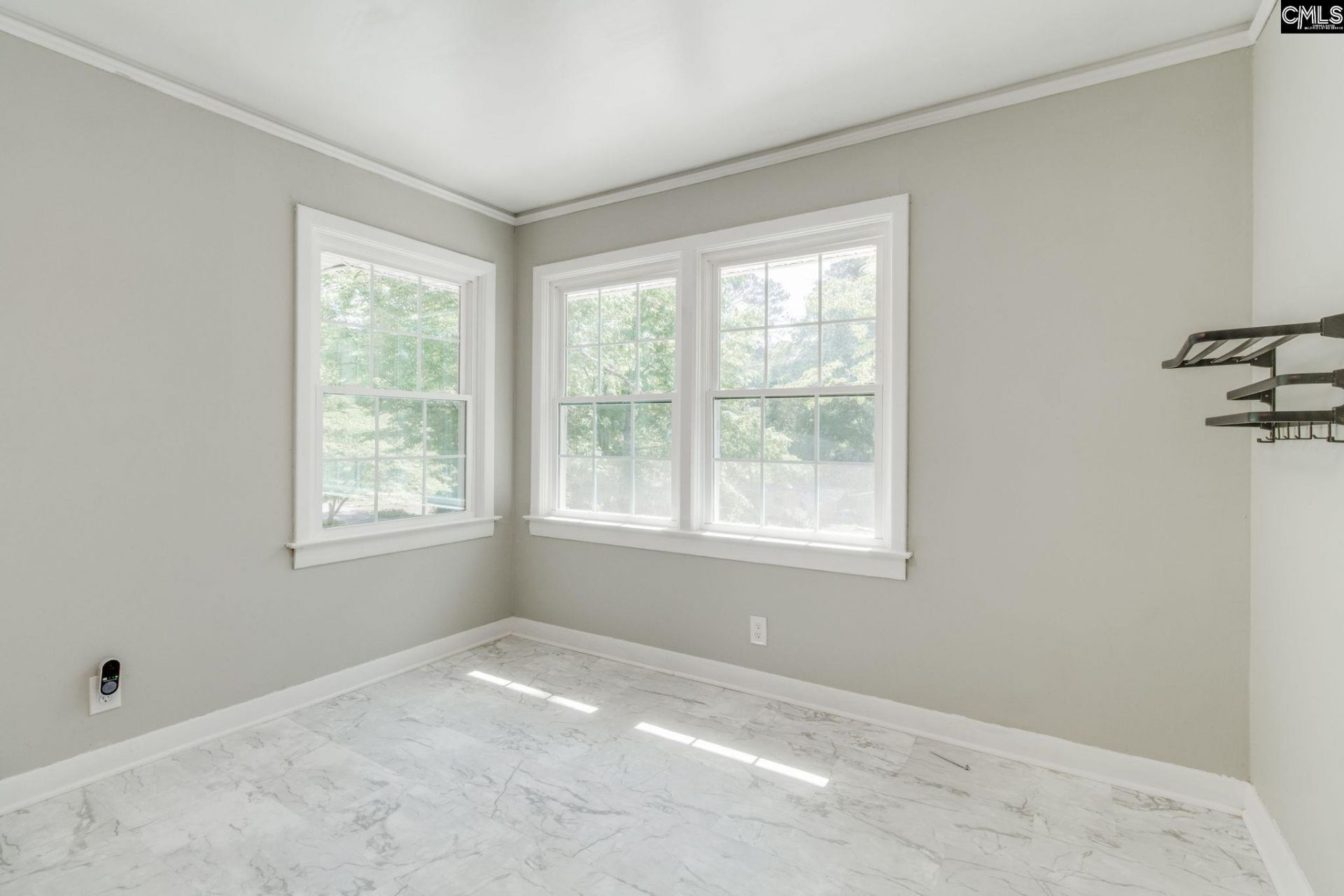 836 Delverton Road  Photo 8