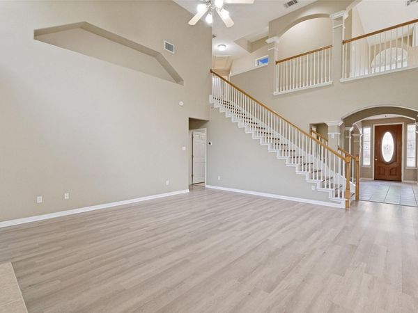2244 Fernspring DR, Round Rock, TX 78665