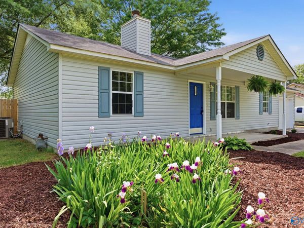 1327 Sparkman Street, Hartselle, AL 35640